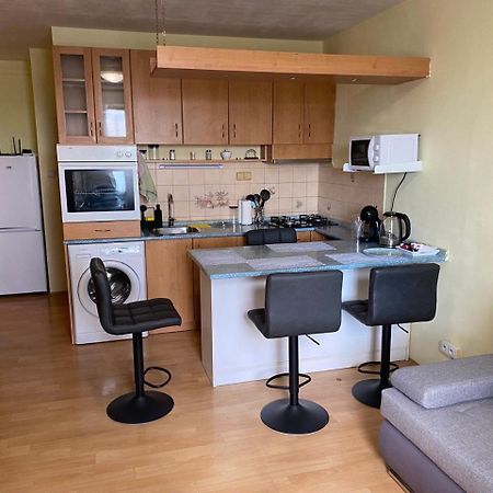 Apartmany 2Kk U Fakultni Nemocnice Volne Parkovani Hradec Kralove Bagian luar foto
